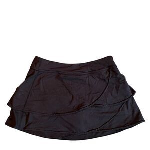 Rese Black Mini Skirt with Sleek Design